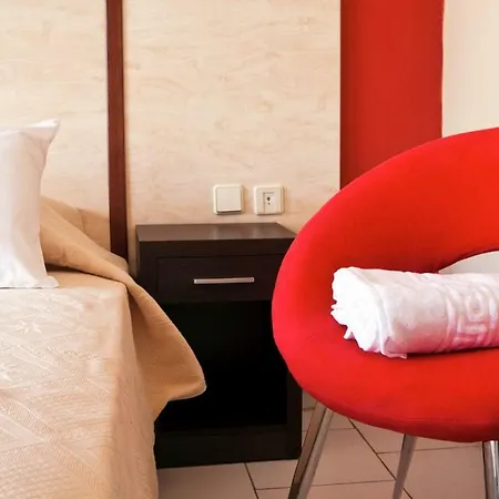 Готель Helena 3*