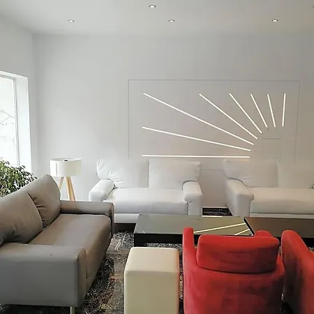 Готель Helena