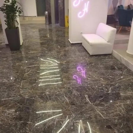 海伦娜酒店 酒店